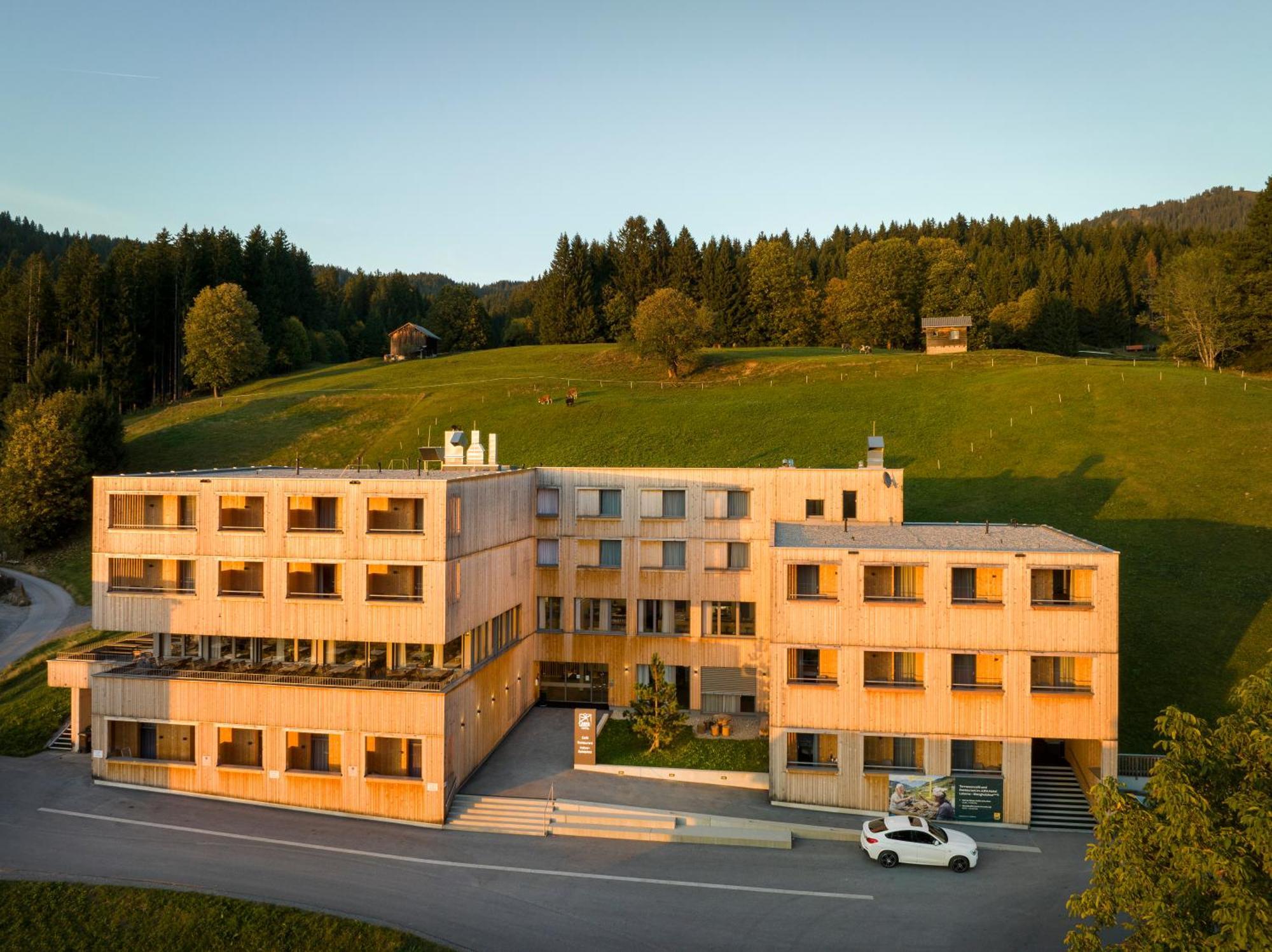 Jufa Hotel Laterns - Klangholzhus Exterior photo